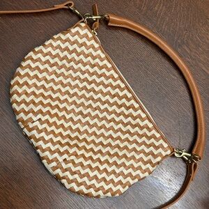 Clare V Petite Moyen Woven Zigzag Handbag